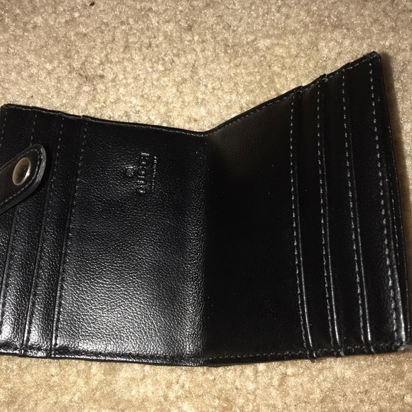 Signature Gucci card wallet - Picture 3 of 4